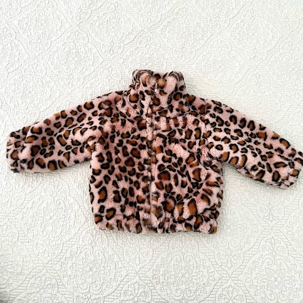 Oh Baby brand. Leopard Print Faux Fur Girl / Toddler Jacket